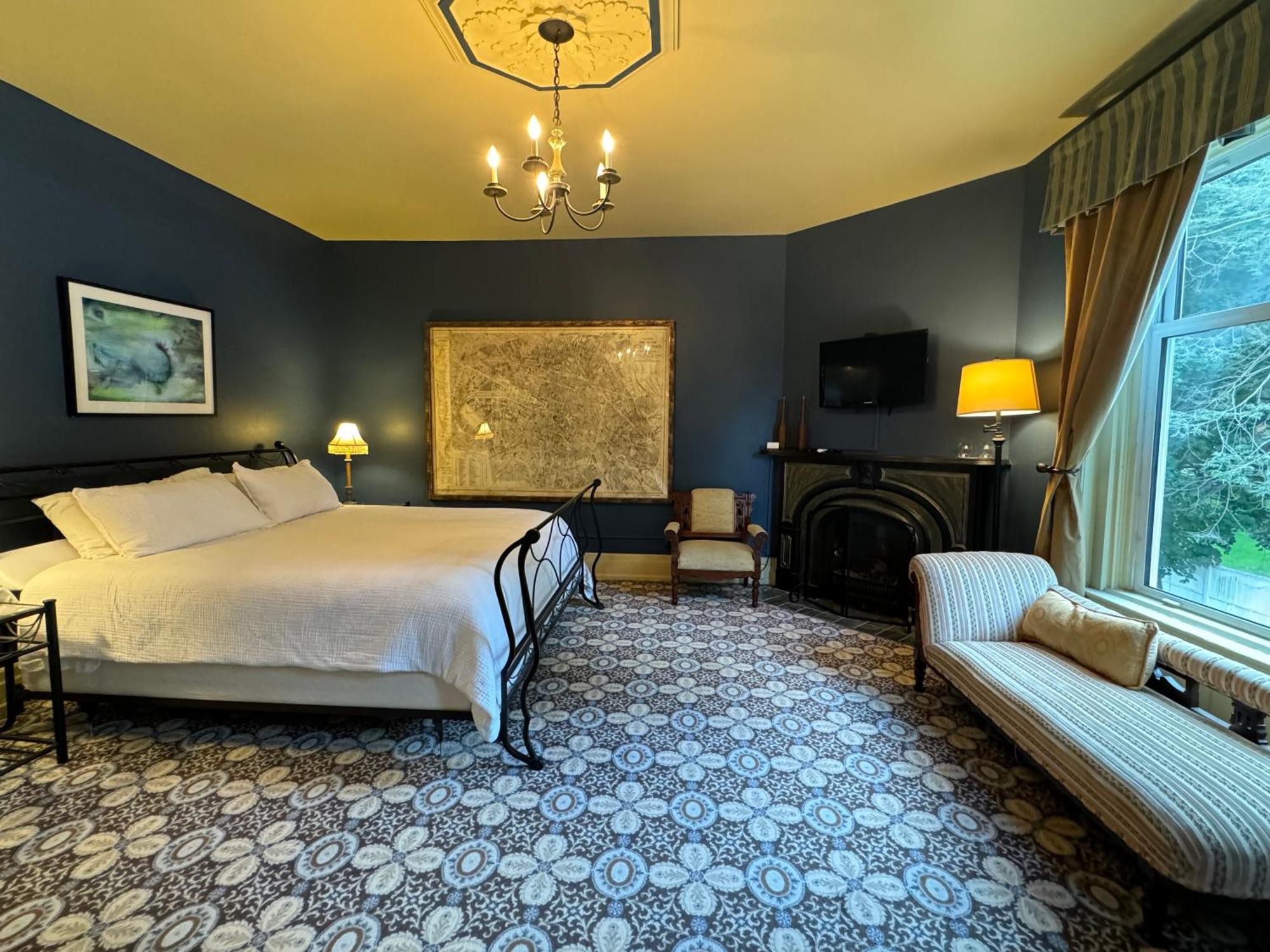 The Edwards Waterhouse Inn Fredonia Exterior foto